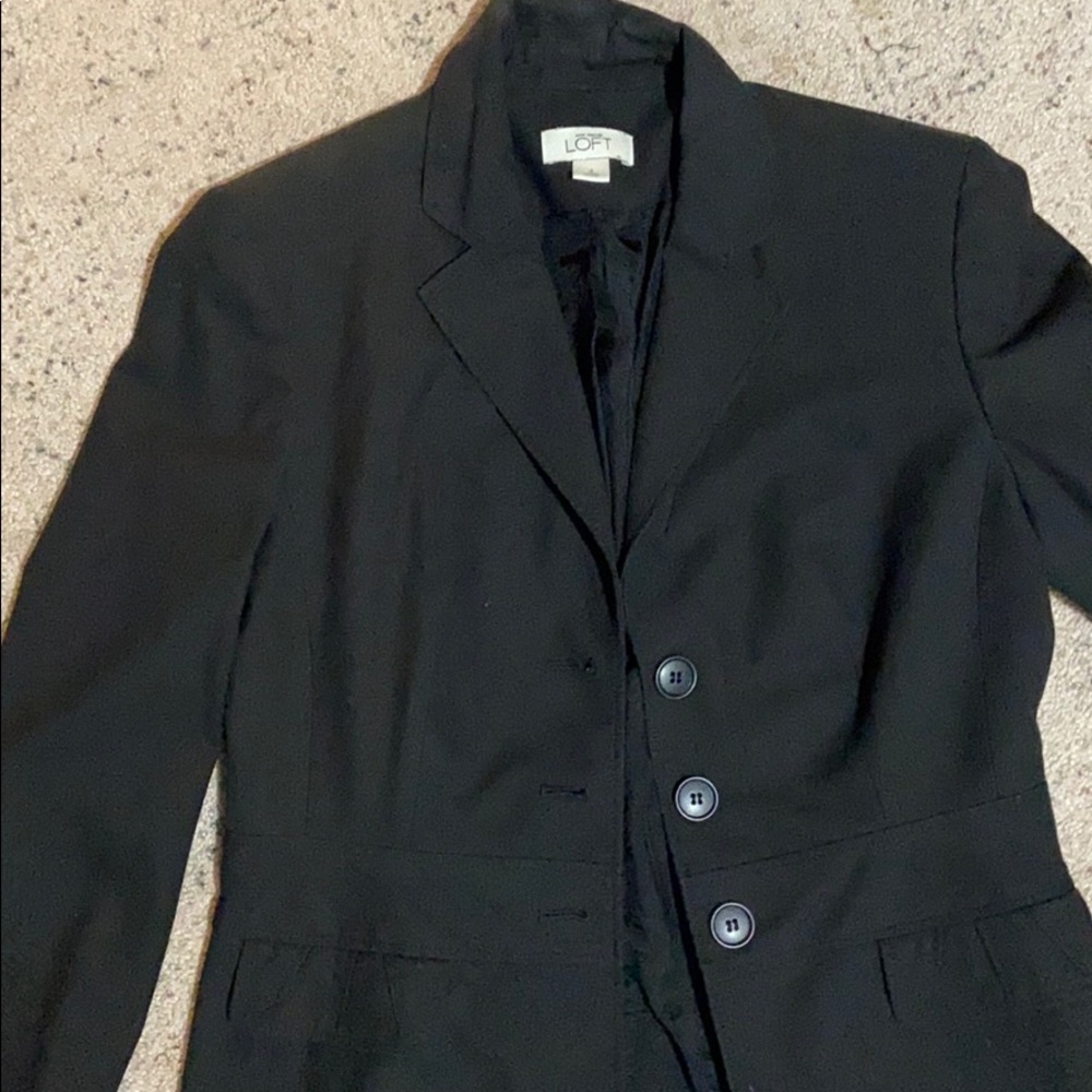 Size 4 The Loft, blazer